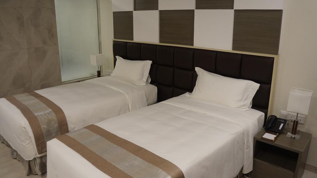 Hotel Parami Rangoon Buitenkant foto