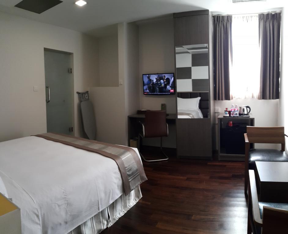 Hotel Parami Rangoon Buitenkant foto