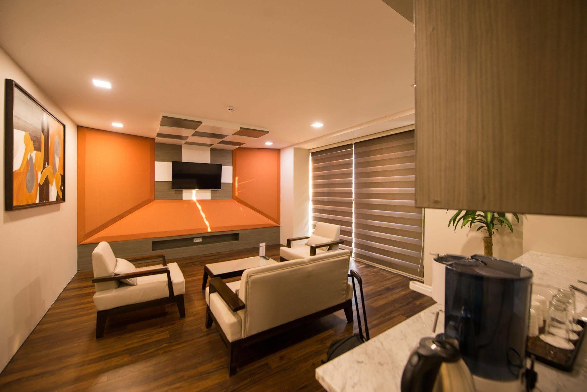 Hotel Parami Rangoon Buitenkant foto